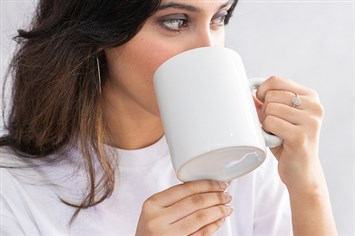 ما هي الفوائد التي تحصلون عليها عند شرب الماء الدافئ في الصباح؟ 